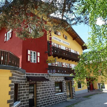 Hotel Bernard Pozza di Fassa Eksteriør billede