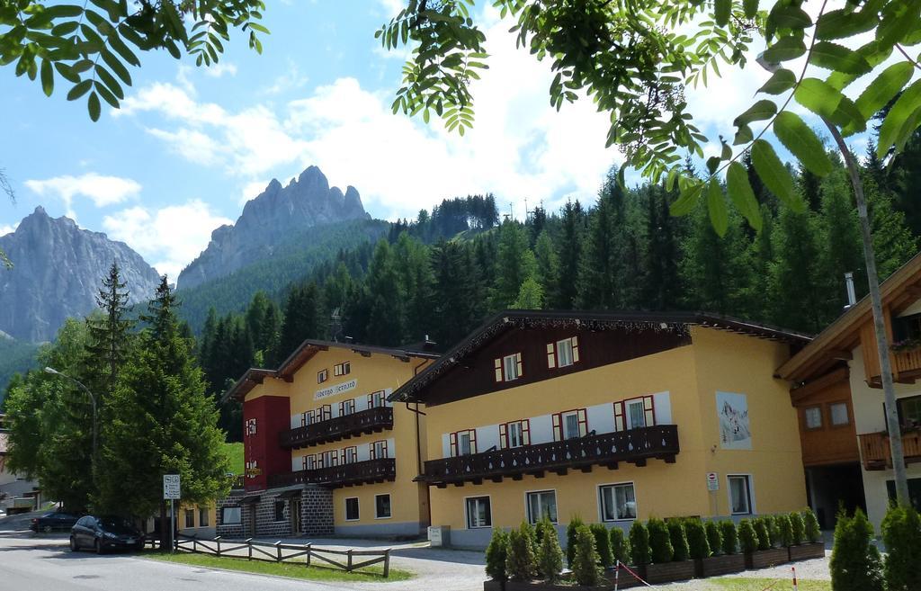 Hotel Bernard Pozza di Fassa Eksteriør billede
